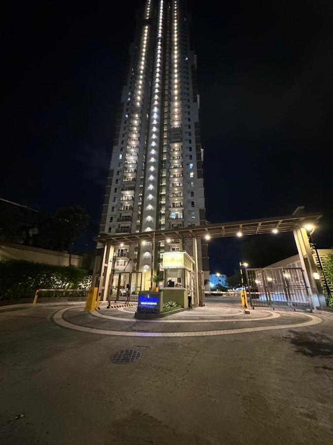 Celandine Residence In Quezon City Caloocan Esterno foto