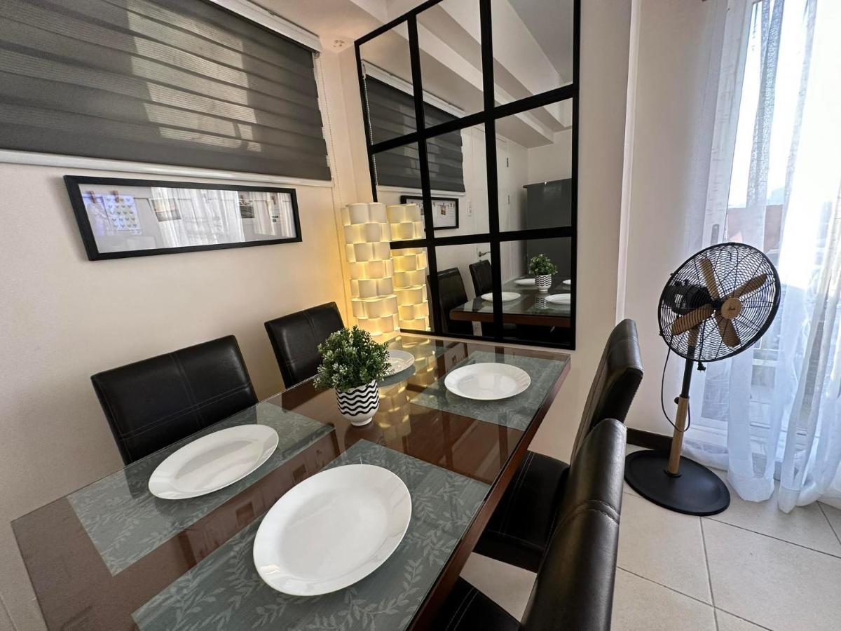 Celandine Residence In Quezon City Caloocan Esterno foto