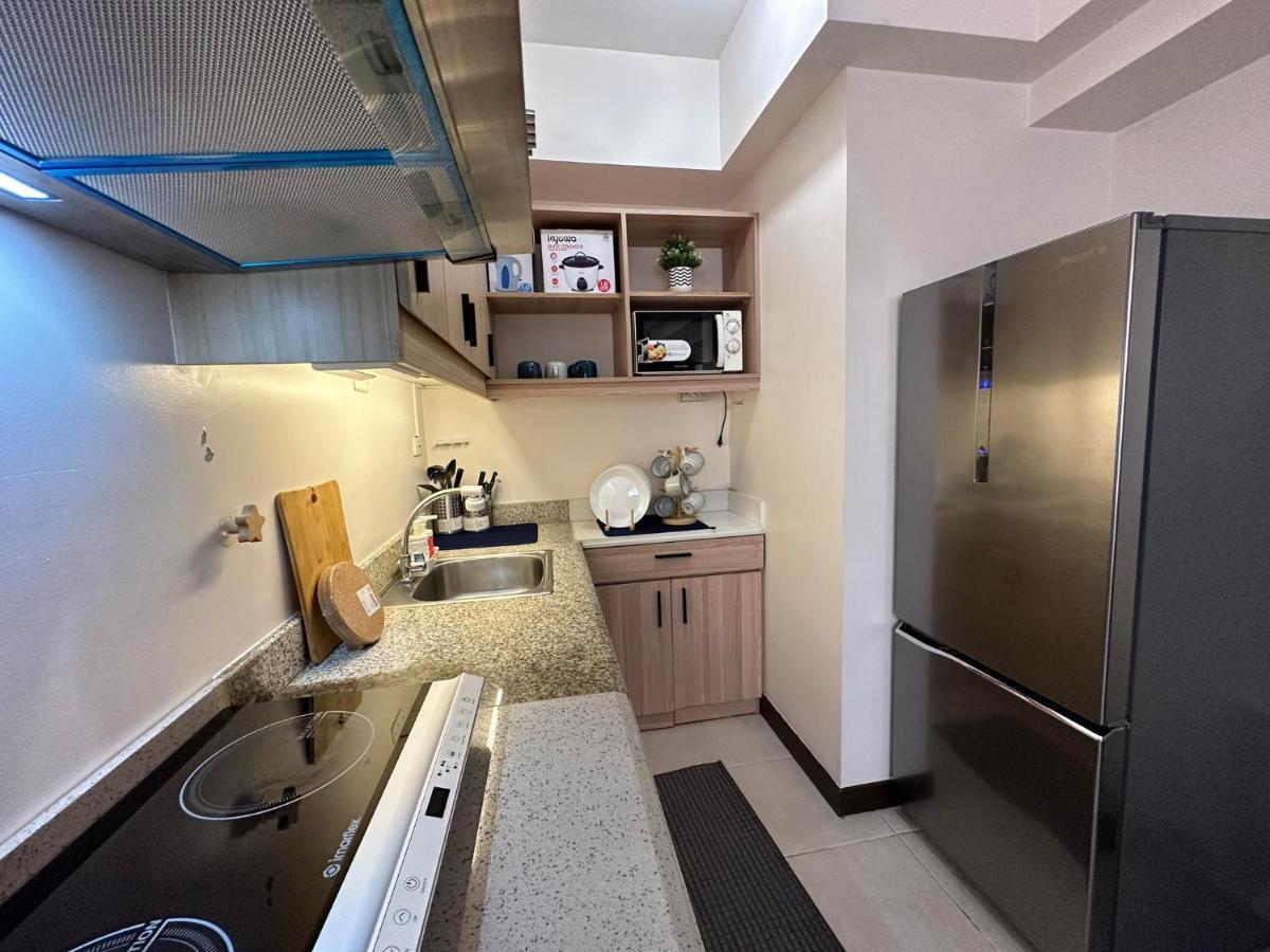 Celandine Residence In Quezon City Caloocan Esterno foto